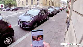 فلور میلان: دانش آموز شیرین با عینک را دوست دارد به مکیدن و سوار سیاه! Snap-fuck.com