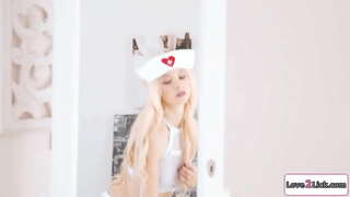 Väikesed tissid blond kleidid üles nagu õde jaoks roleplay.Ta hoolitseb tema busty gf ja lakub ja sõrmed tema vitt.Ta facesits teda kui shes ääristatud Väikesed tissid blond kleidid üles nagu õde jaoks roleplay.Ta hoolitseb tema busty gf ja lakub ja sõrmed tema vitt.Ta facesits teda kui shes ääristatud