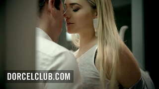 Sex pasional cu superba soție Mia Malkova Sex pasional cu superba soție Mia Malkova