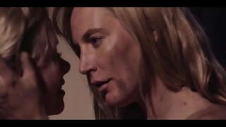 Serene Siren, Mona უელსი