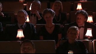 Celia Jones - lesbian - sex vis med en flaske og et baseballbat