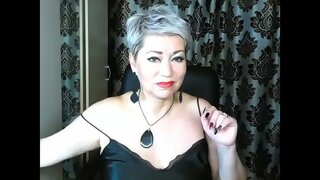 Әкият урыс мамаша Т. аның сладкую пизду аяусыз трахают бу горячем приватном шоу...